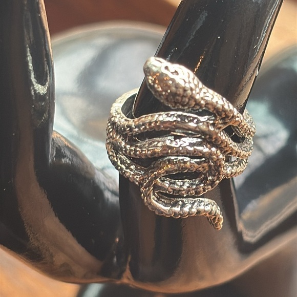 Unisex Silver Alloy Snake Ring - Boho Gothic Punk Love - Lunar New Year Sz 7 - Picture 5 of 12